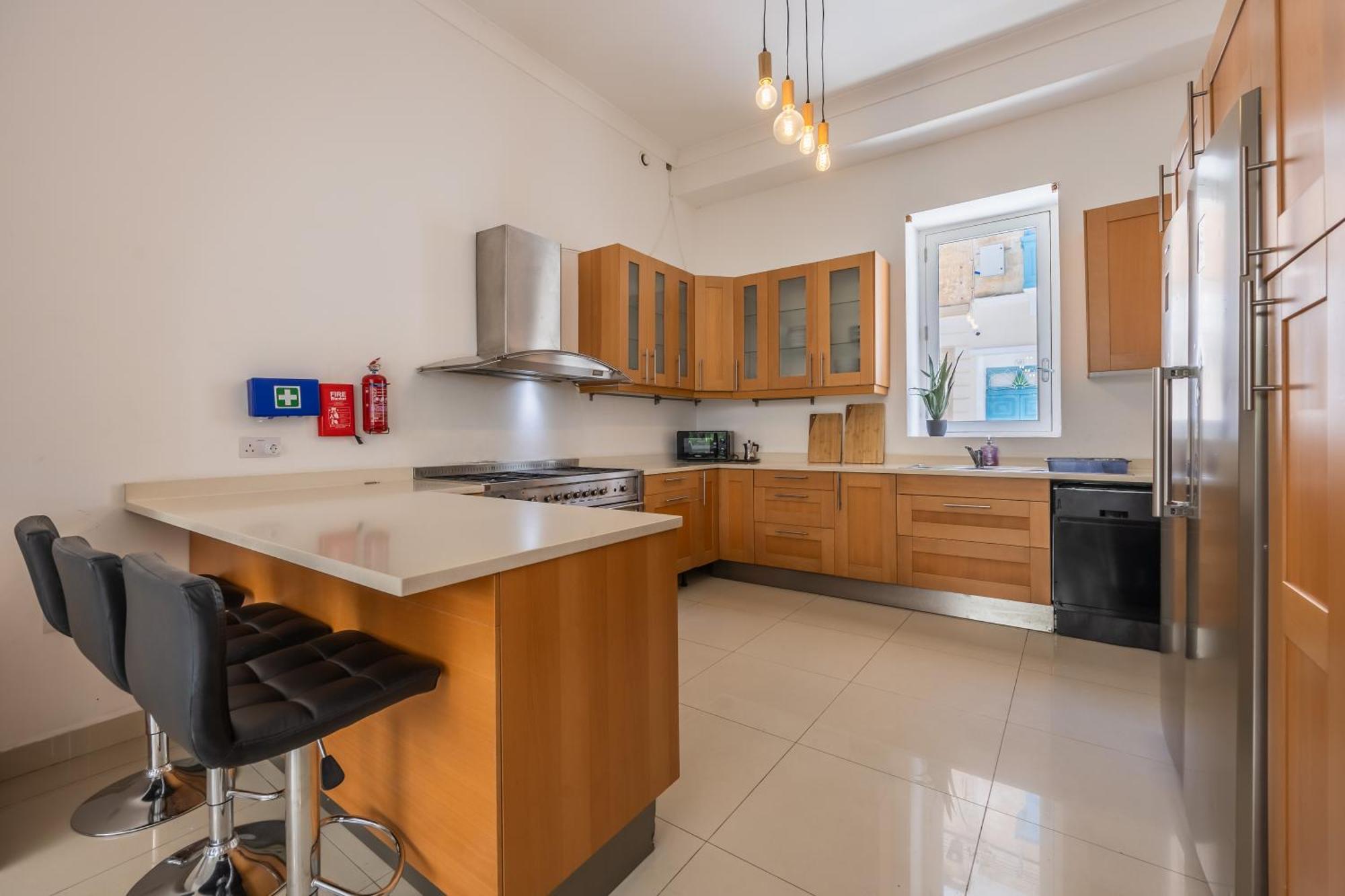 Hard To Come By - Modern & Huge House In Sliema Exteriör bild