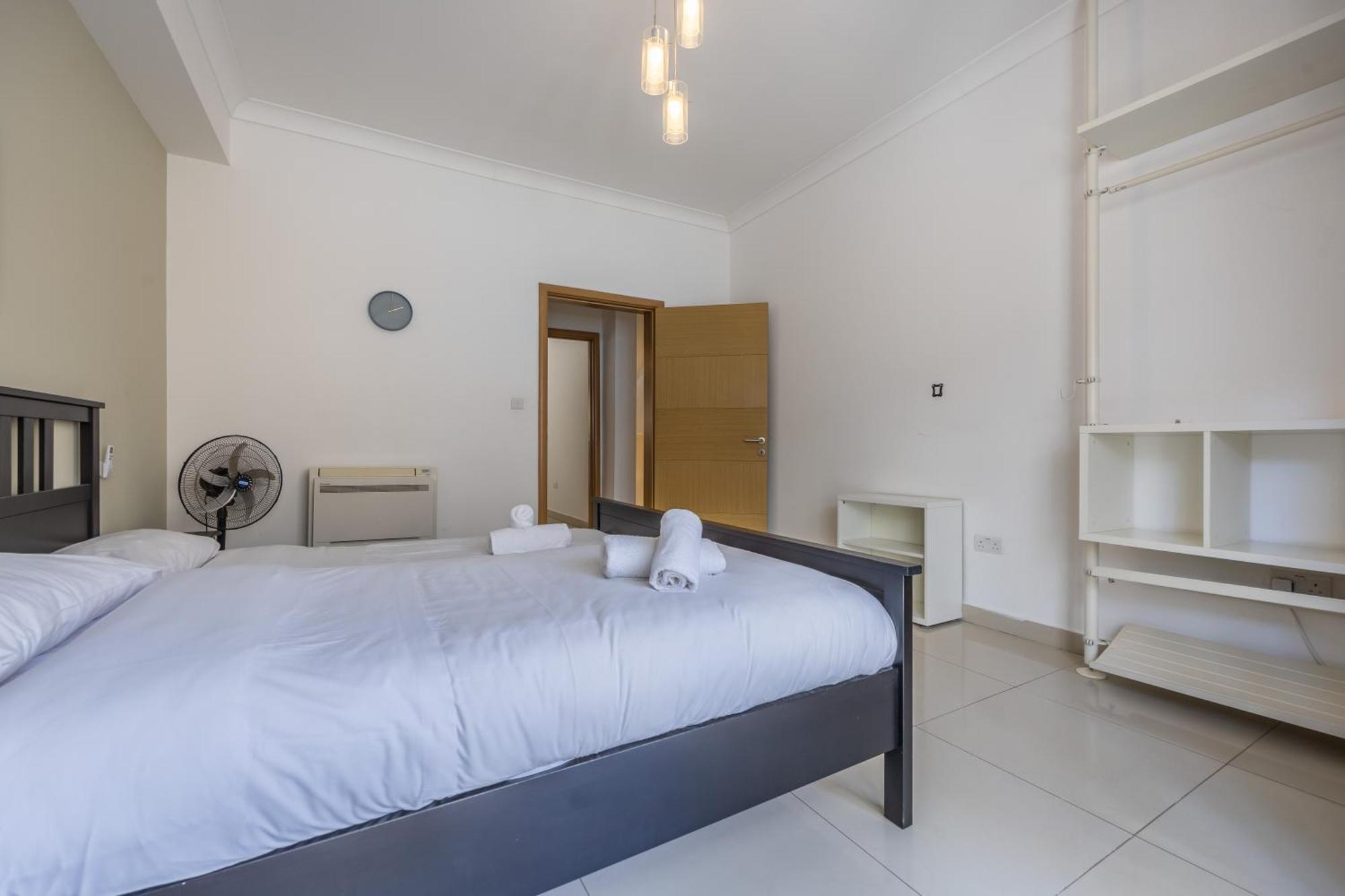Hard To Come By - Modern & Huge House In Sliema Exteriör bild