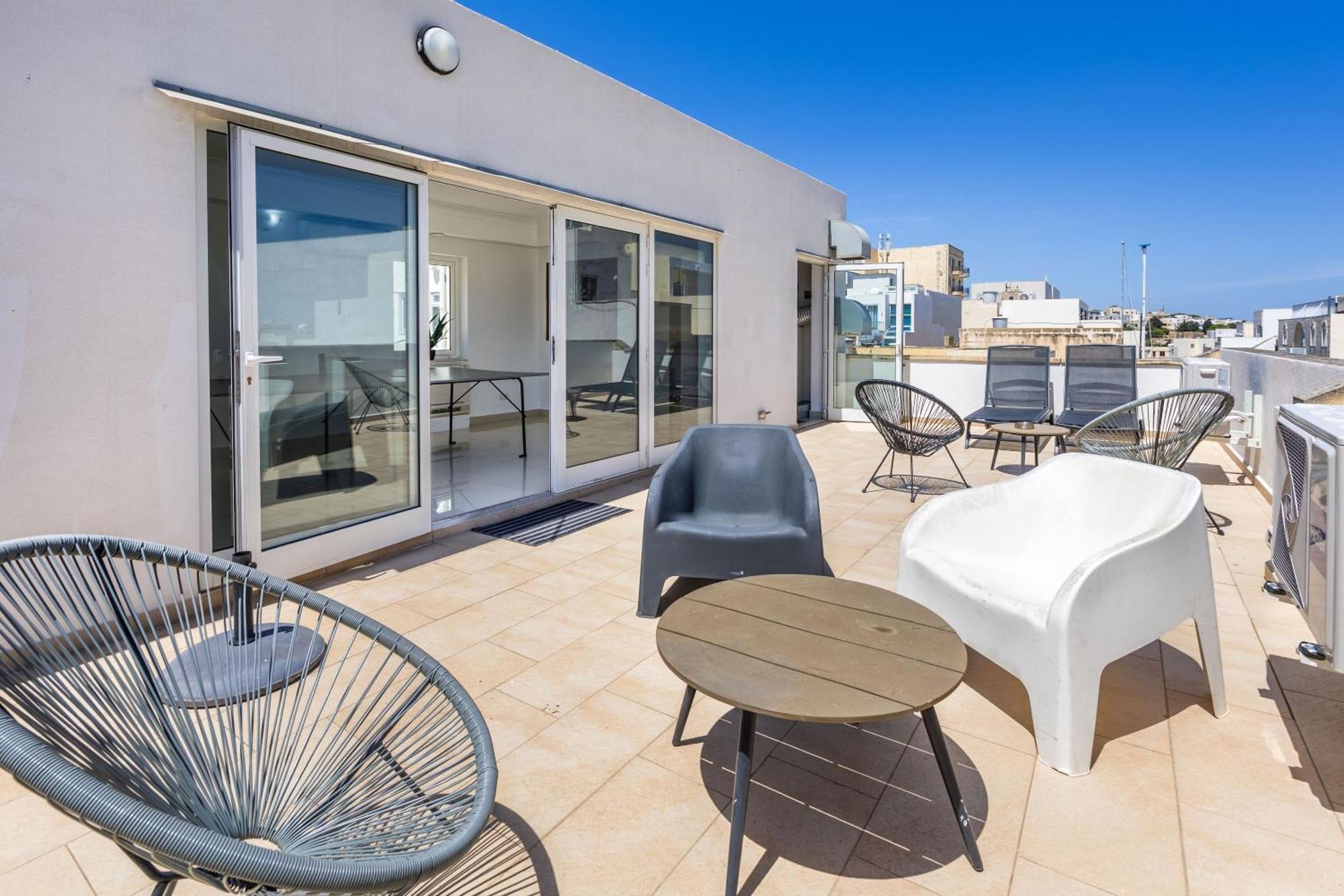 Hard To Come By - Modern & Huge House In Sliema Exteriör bild